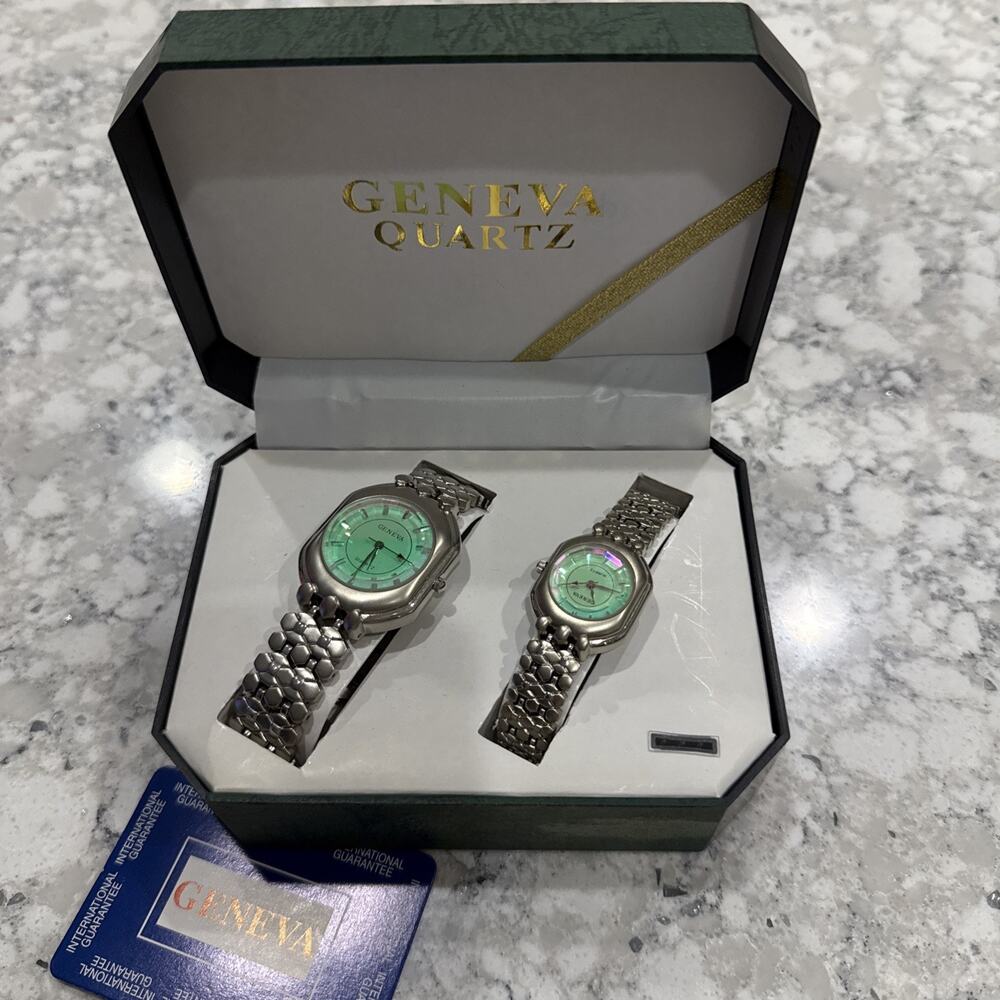 VTG Geneva His Hers Quartz Watch Set Iridescent Aqua Dials Box Y2K Style READ
